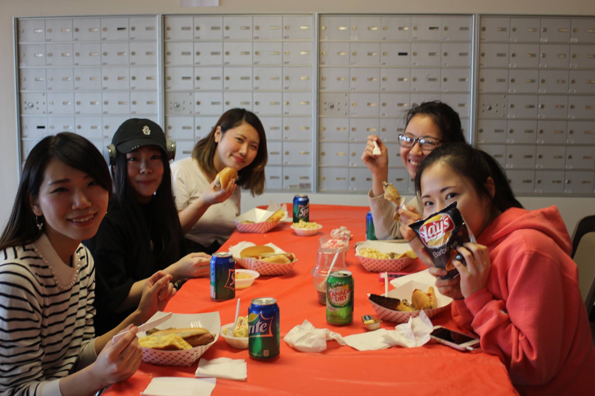 Dining together in the Root